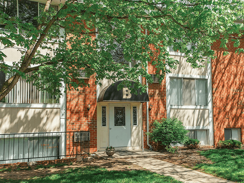 Sunnydale Estates Apartments, 5834 N. Yermo Drive, Apt. S07, Toledo, OH RentCafe